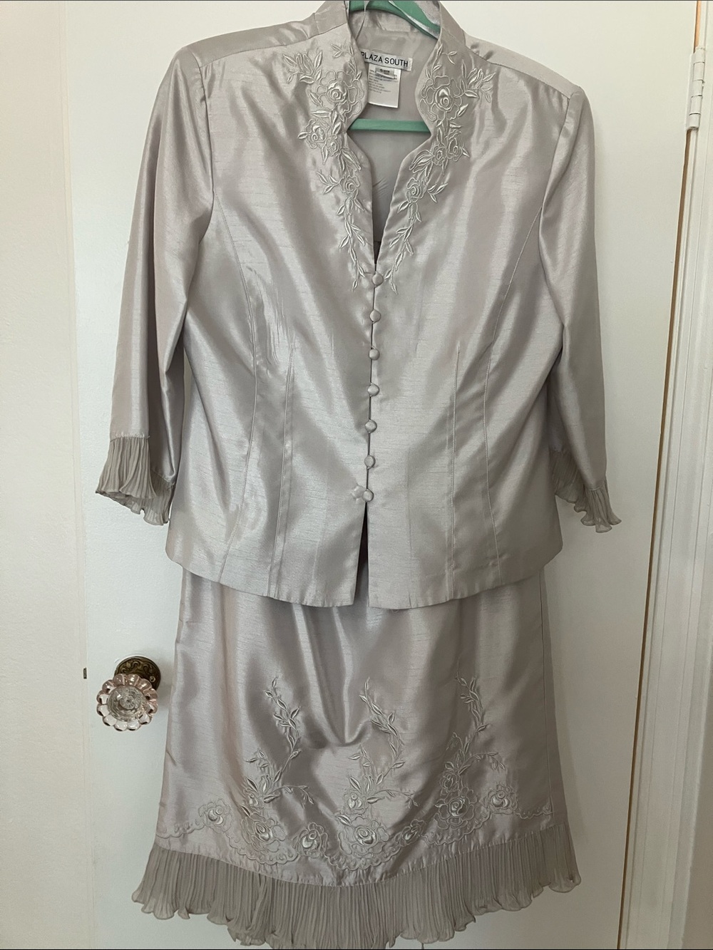 Plaza South Women's Silver Embroidered Skirt Set size 12 mother of bride